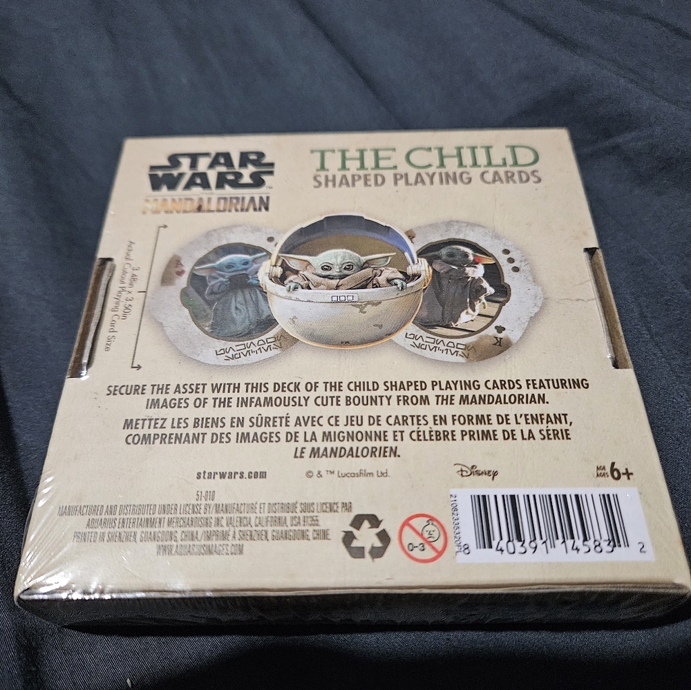 Star Wars The Mandalorian Shaped Playing Cards - Picture 2 of 2